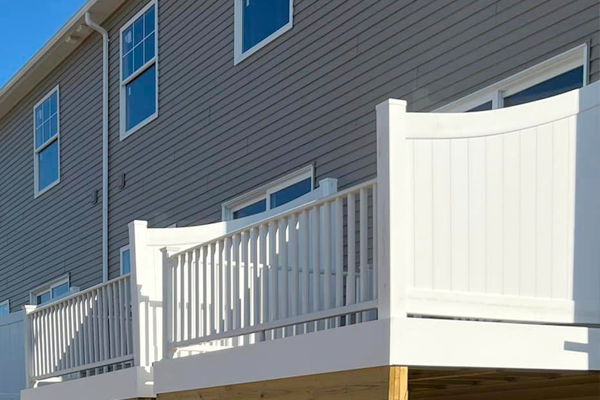 Transform Your Outdoor Space: Top Fencing Trends for Spring 2024